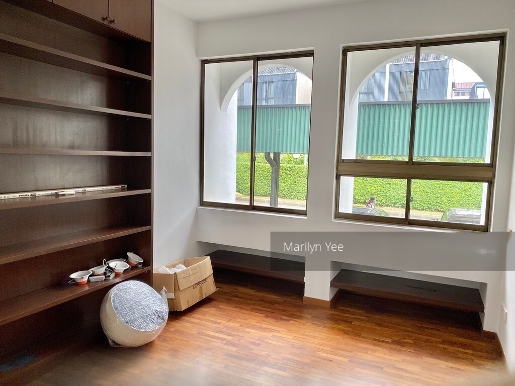 Coronation Grove (D10), Condominium #252213981